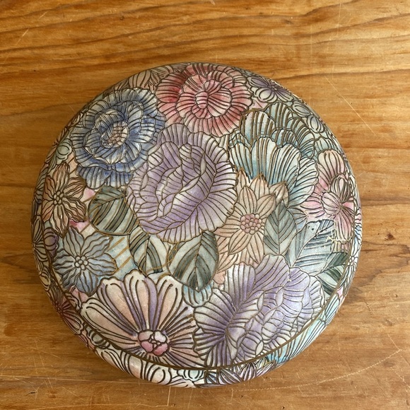 Vintage Frederick Cooper stamped (171) trinket bowl with lid - Picture 1 of 9